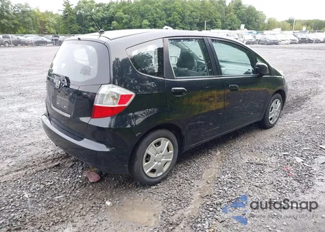 2013 Honda Fit z USA, uszkodzony, nr VIN JHMGE8H39DC052078